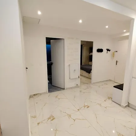 Cozy Downtown 2 Bedroom 1 Min 1 Min Tramway 10min Airport Air Conditionner Appartement *