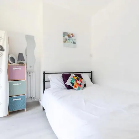 Beautiful & Spacious 2 Bed Near Center Appartement Nice