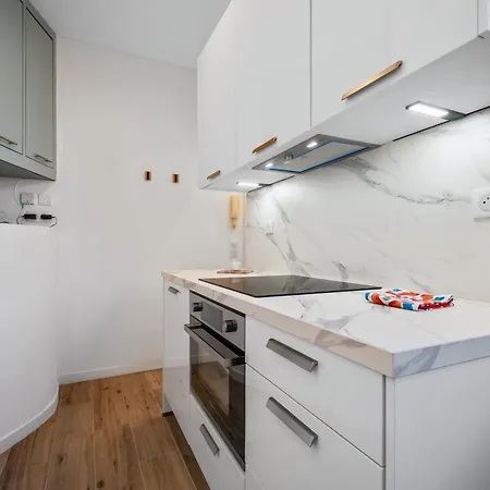 Renting - Honore - Elegant Near Promenade Des Appartement *