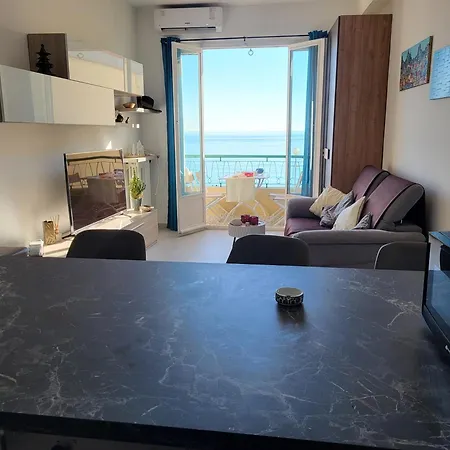 307 Promenade *