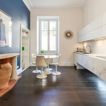 Appartement Carré D'or, Superbe Sur Jardin, élégant Et Ensoleillé Nice