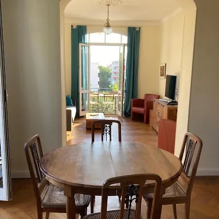 Appartement Wunderschoene In Jugendstilvilla Am Hafen