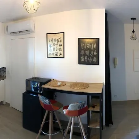 Apartment Quartier Saint Jean D Angely Nice