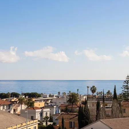 Vue Sublime, Terrasse Ensoleillee Et Parking Nice