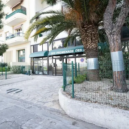 Apartment La Prom - A Two Bedroom With A Sea View Nice
