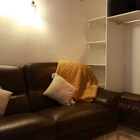 Cosy Centre *