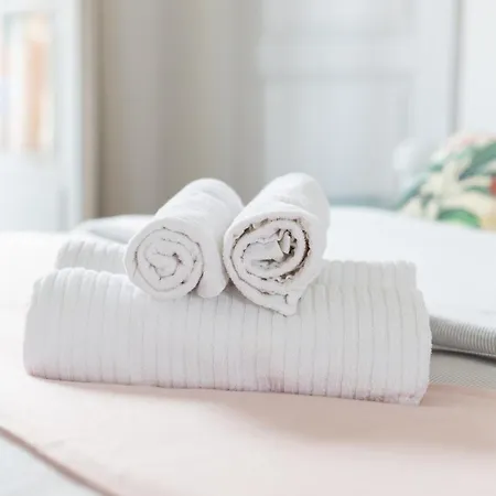 Retro-chic Proche De La Mer, 4 à 6 Personnes Appartement