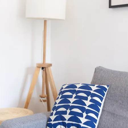 Retro-chic Proche De La Mer, 4 à 6 Personnes Appartement *