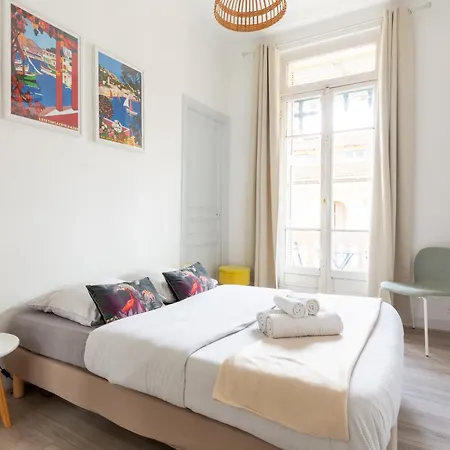 Retro-chic Proche De La Mer, 4 à 6 Personnes Appartement