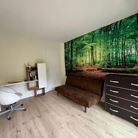Grand 80m2 Parking Apartment