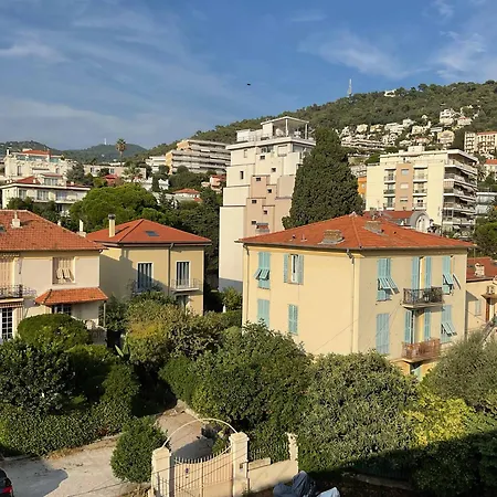 Appartement Lympia - One Bedroom Near The Port