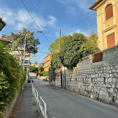 Lympia - One Bedroom Near The Port Appartement Nice
