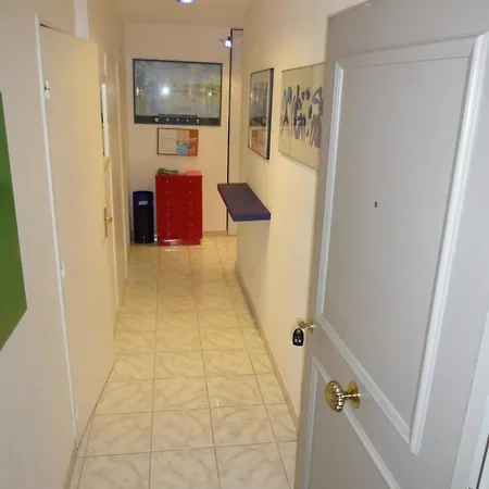 Vieux Nice, Grand 2p Sur Jardins, Parking, Calme, Soleil Apartment