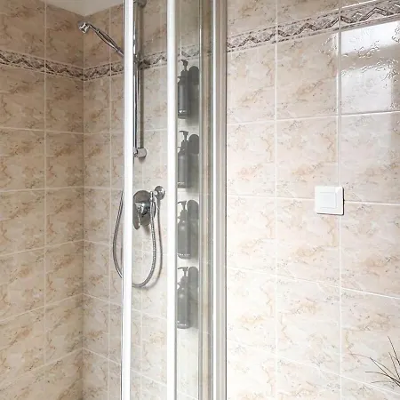 Apartment #12 Staywiz Us - 1bdr Joffre, 5min From Old Town Ac & Wifi Nice