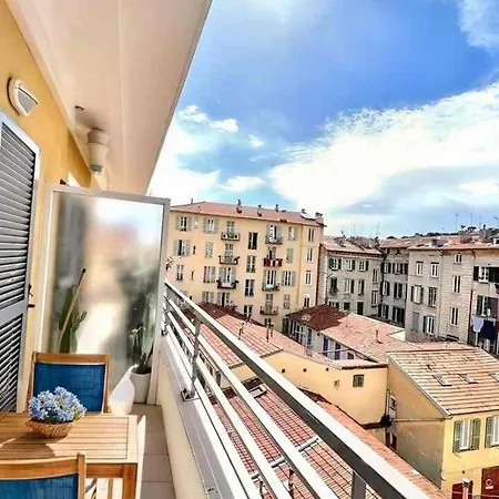 Charming Flat With Sunny Balcony Port De *