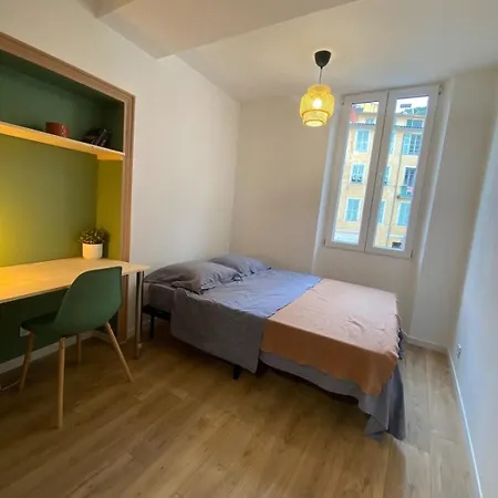 Cosy Vieux Apartment Nice
