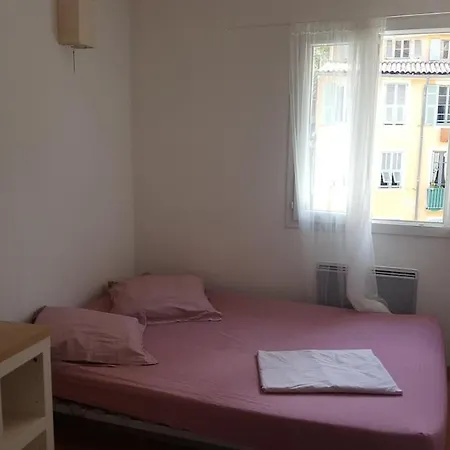 Apartment En Plein Coeur Du Vieux *