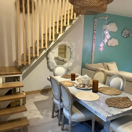 Duplex Quatre Pieces Avec Exterieur Deco Atypique - A 5 Minutes De La * Nice