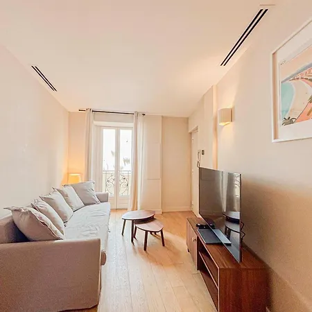 Petit Cocon Au Cœur Du Vieux-nice, Wifi, Ac, 2pers *