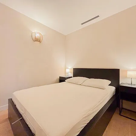 Petit Cocon Au Cœur Du Vieux-nice, Wifi, Ac, 2pers *