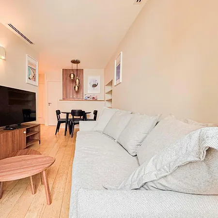 Petit Cocon Au Cœur Du Vieux-nice, Wifi, Ac, 2pers Appartement *