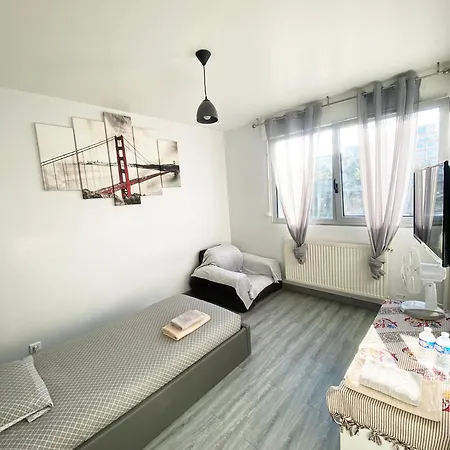 Appartement Bel 2 Pièces - 10min De La Nice