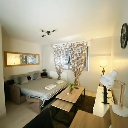 Bel 2 Pièces - 10min De La Appartement *