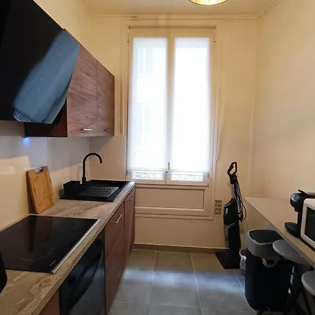 Charming T3 Near The Center - Apartment