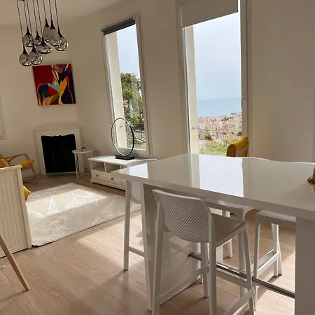 Holiday home Petit Paradis Perche Au Coeur De Nice