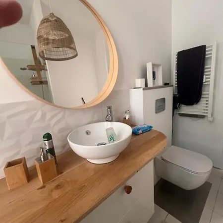 Holiday home Petit Paradis Perche Au Coeur De Nice