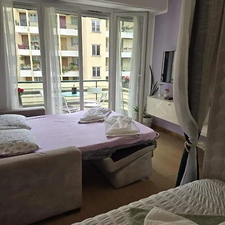 Gloria Apartment Nice