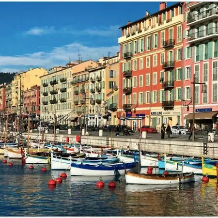 Apartment Deux Pieces Dans Le Quartier Du Port