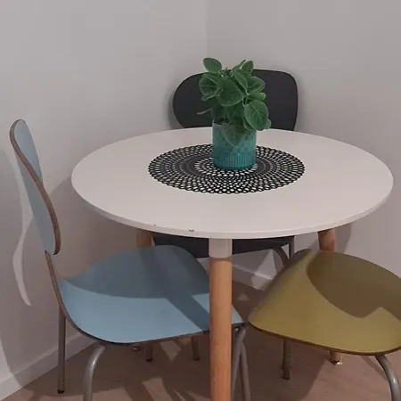 Appartement Très Beau 2 Pièces à