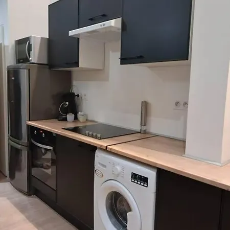 Très Beau 2 Pièces à Appartement