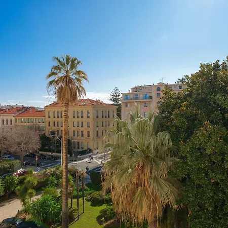 Appartement Renting - Victor - Historic Palace Luxury 3 Bedrooms
