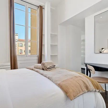 Appartement Renting - Victor - Historic Palace Luxury 3 Bedrooms *