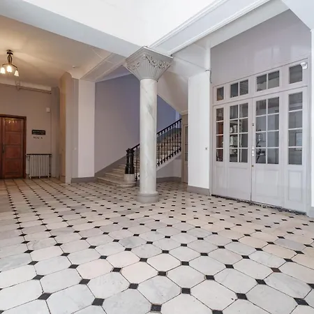 Appartement Renting - Victor - Historic Palace Luxury 3 Bedrooms *