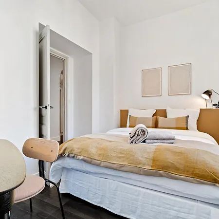 Appartement Renting - Victor - Historic Palace Luxury 3 Bedrooms *