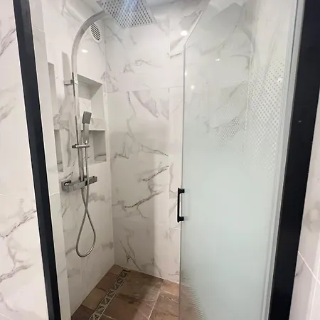 Appartement T2 Refait à Neuf 50m2 Nice