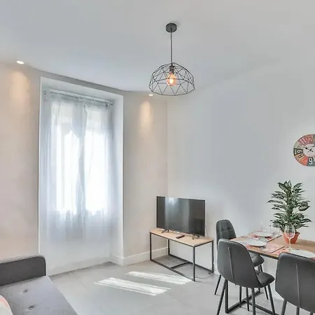 Cozy 2 Pieces, Emplacement Ideal - Wifi, Ac, 2pers Apartment