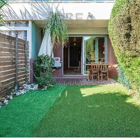 Renovated With Garden Pool Air Conditioning 4 Sleeps Apartment Nice