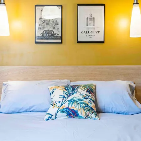 Appartement 2 Chambres, Balcons, Vue Imprenable, Climatisation - Palace Bleu *