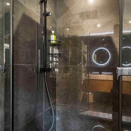 Appartement 2 Chambres, Balcons, Vue Imprenable, Climatisation - Palace Bleu *