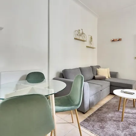 Appartement Vieux Avec Balcon à 1min De La *
