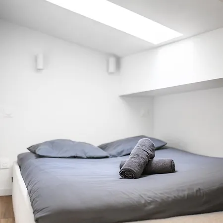 Vieux - Dernier étage Climatisé Appartement *