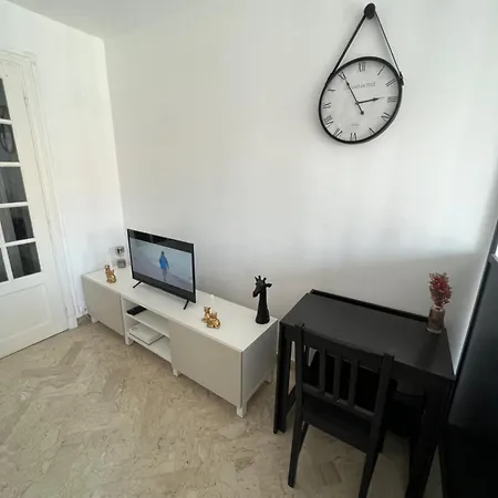 Appartement Cosy Et Lumineux ,boulevard Gambetta, Nice