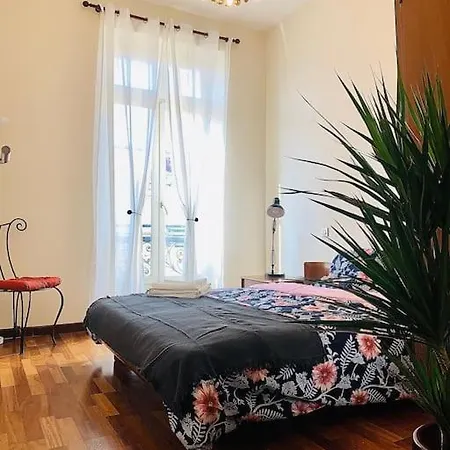 Eugenie Hyper Center 3 2 Bedrooms Apartment Nice