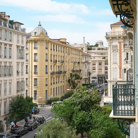 Apartment Sunlight - Gisele - Hyper Central, 1 Bedroom With Large Living *