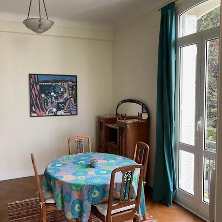 Wunderschoene In Jugendstilvilla Am Hafen Appartement