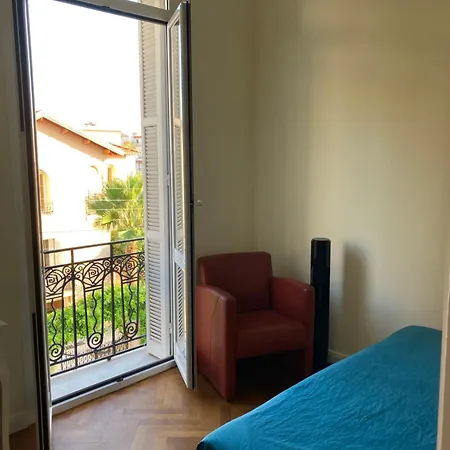 Appartement Wunderschoene In Jugendstilvilla Am Hafen